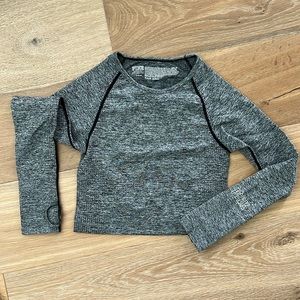 PINK seamless long sleeve work out active top grey/black medium